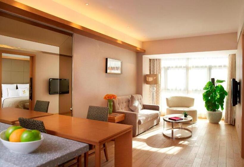 Отель Four Points By Sheraton Beijing, Haidian