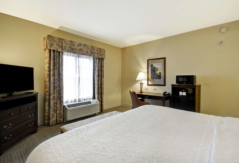 هتل Hampton Inn & Suites Savannah Historic District