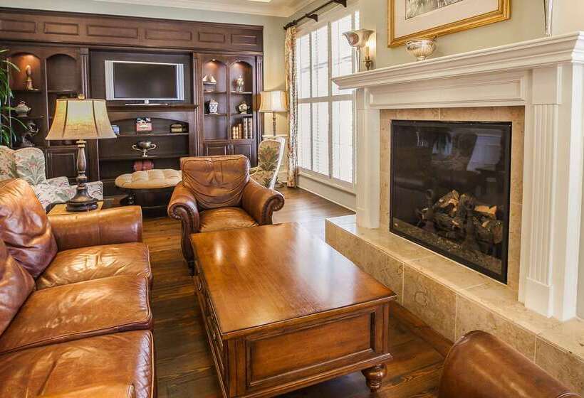 هتل Hampton Inn & Suites Savannah Historic District