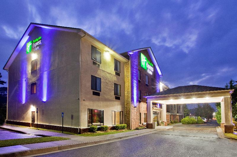 هتل Holiday Inn Express & Suites Buford Ne   Lake Lanier, An Ihg