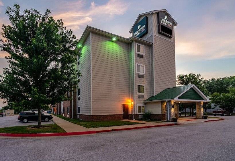 هتل Hometowne Studios & Suites By Red Roof Bentonville