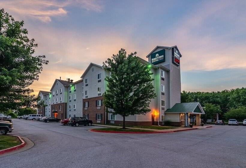 هتل Hometowne Studios & Suites By Red Roof Bentonville