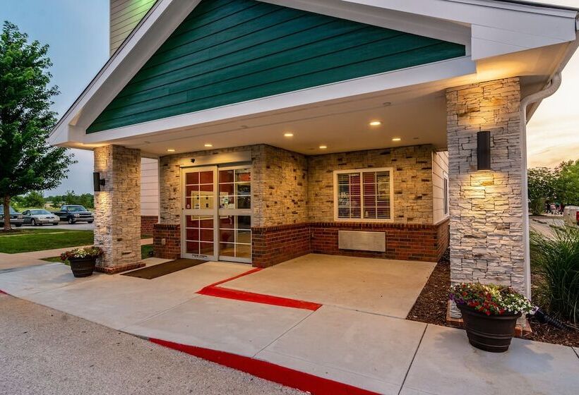 هتل Hometowne Studios & Suites By Red Roof Bentonville