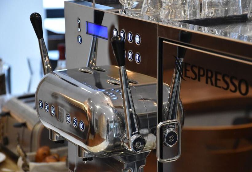 Fotos del hotel Hôtel Tilde:  22