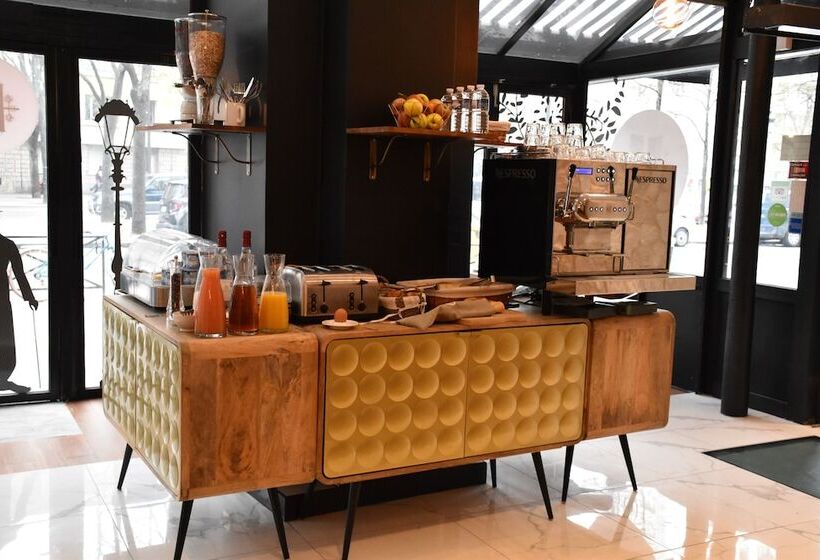 Fotos del hotel Hôtel Tilde:  17