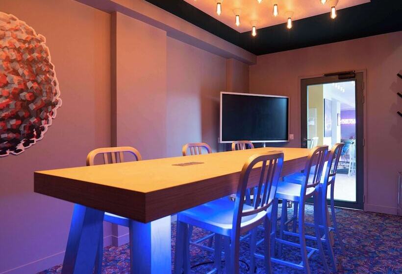 Fotos del hotel Campanile Bordeaux Centre  Gare Saintjean:  21 Fotos del hotel Campanile Bordeaux Centre  Gare Saintjean:  21