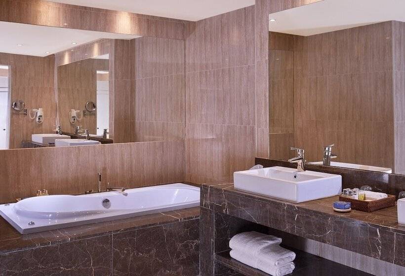 酒店 Jaz Elite Crystal, Almaza Bay