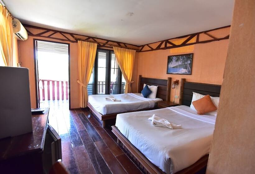 هتل Koh Ngai Resort