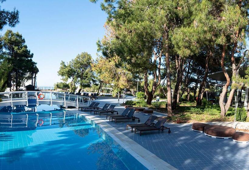هتل Lykia World Antalya   All Inclusive