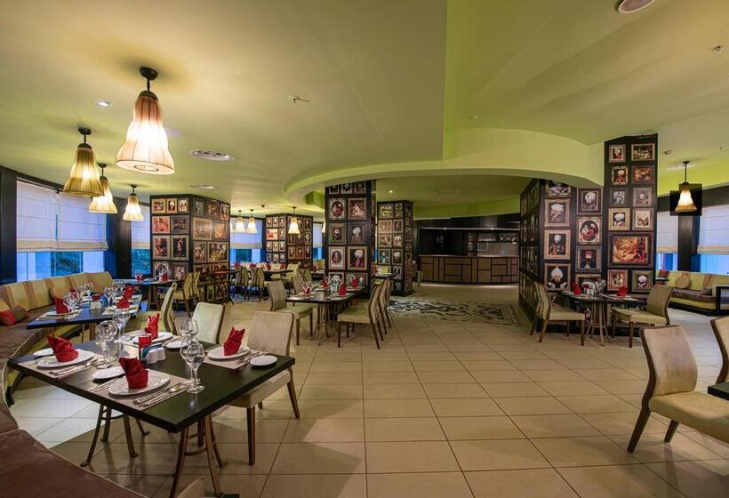 هتل Lykia World Antalya   All Inclusive