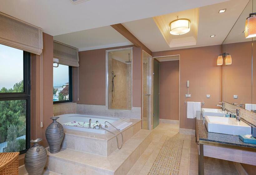 هتل Lykia World Antalya   All Inclusive