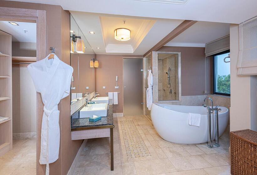 هتل Lykia World Antalya   All Inclusive