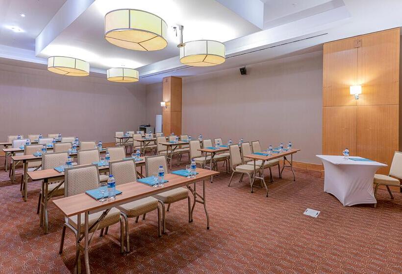 هتل Lykia World Antalya   All Inclusive