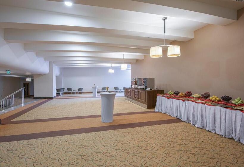هتل Lykia World Antalya   All Inclusive