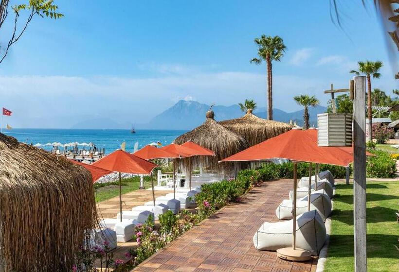 هتل Martı Myra   Ultra All Inclusive