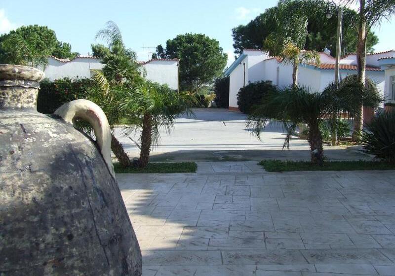 هتل Petruso Resort