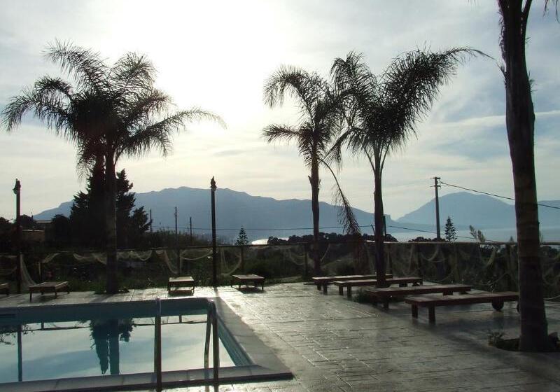 هتل Petruso Resort