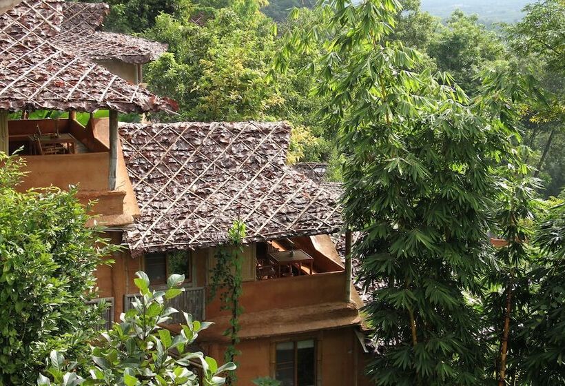 هتل Phu Chaisai Chiang Rai Mountain Resort