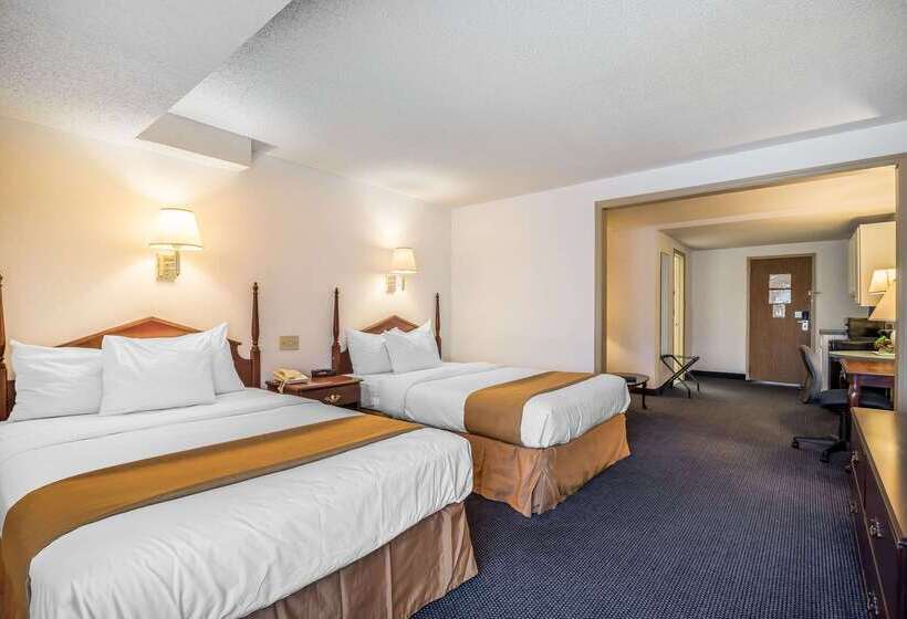 هتل Quality Inn & Suites Albany Airport