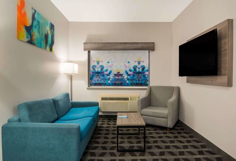 هتل Quality Inn & Suites