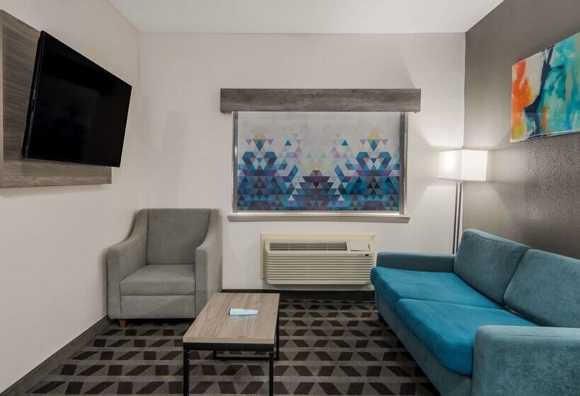 هتل Quality Inn & Suites