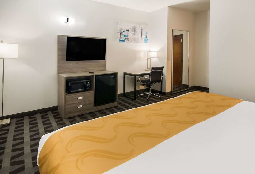 هتل Quality Inn & Suites