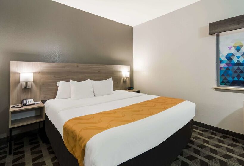 هتل Quality Inn & Suites