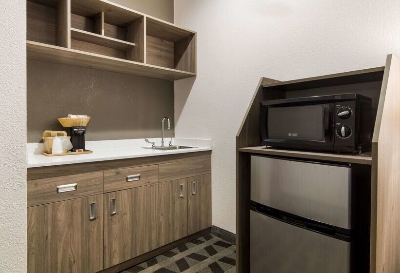 هتل Quality Inn & Suites