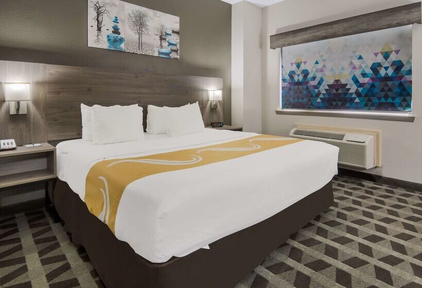هتل Quality Inn & Suites