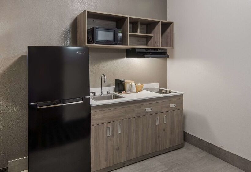 هتل Quality Inn & Suites