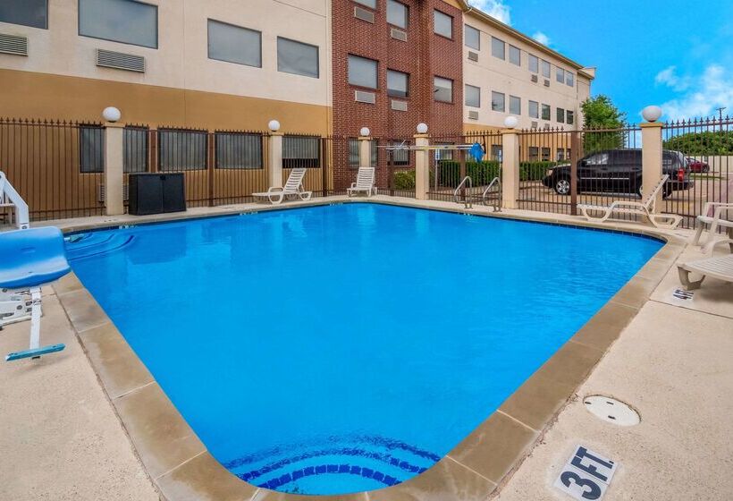 هتل Quality Inn & Suites