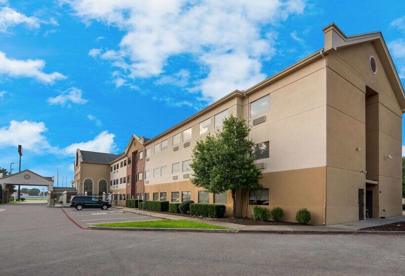 هتل Quality Inn & Suites