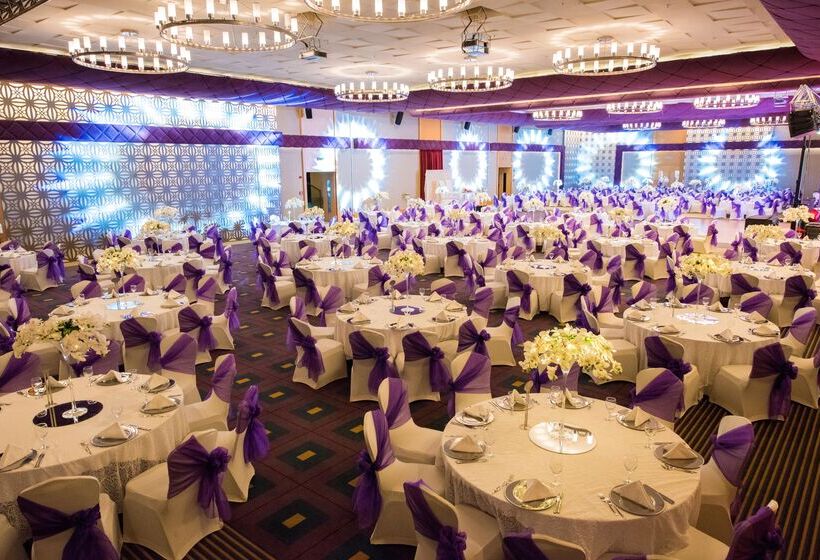 هتل Ramada Plaza Antalya