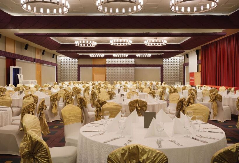 هتل Ramada Plaza Antalya