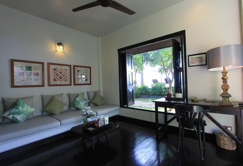 هتل Saree Samui