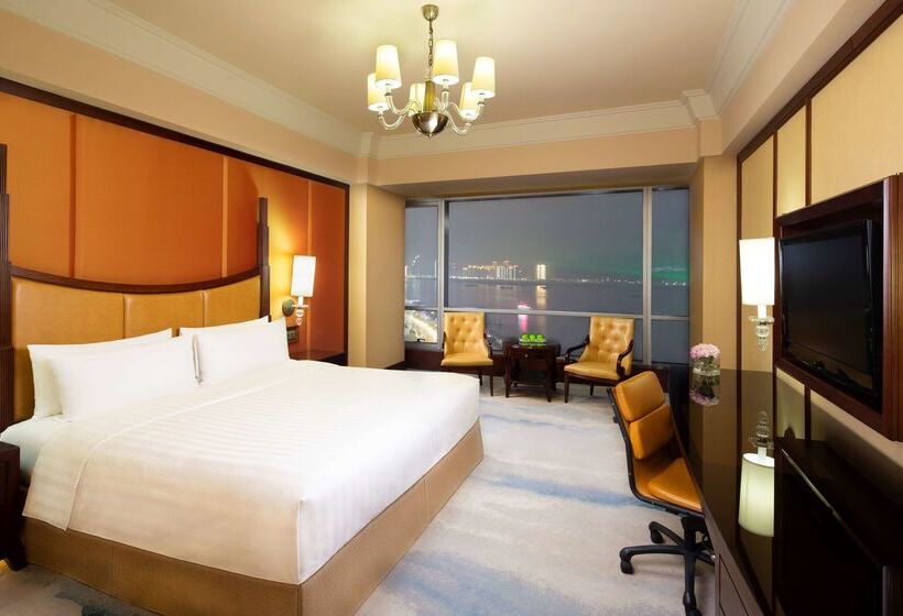 هتل Shangri La Wenzhou A Panoramic View Of The River, Adjacent To Wenzhou International Convention And E