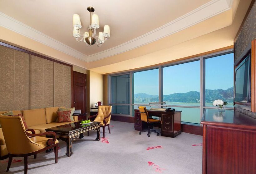هتل Shangri La Wenzhou A Panoramic View Of The River, Adjacent To Wenzhou International Convention And E