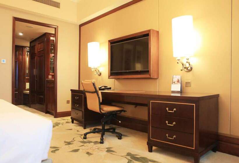 هتل Shangri La Wenzhou A Panoramic View Of The River, Adjacent To Wenzhou International Convention And E