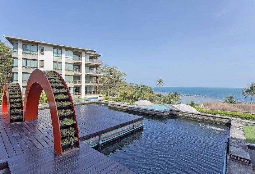فندق Shasa Resort   Luxury Beachfront Suites