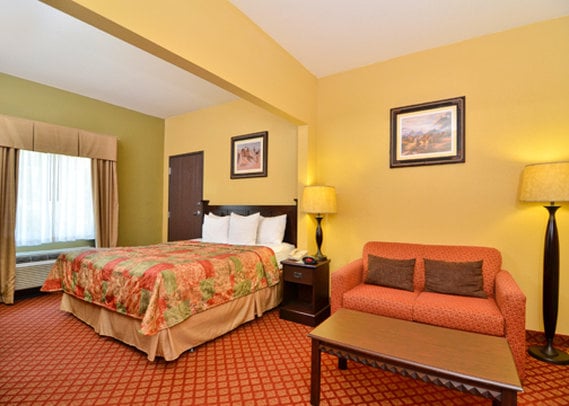 Motel 6 Park City KS