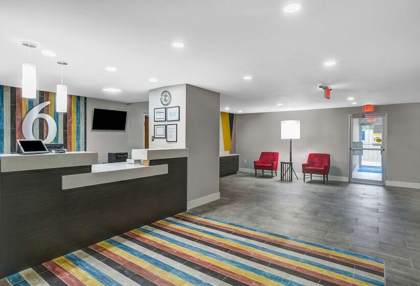 فندق Studio 6 Duluth Ga Near Gas South District