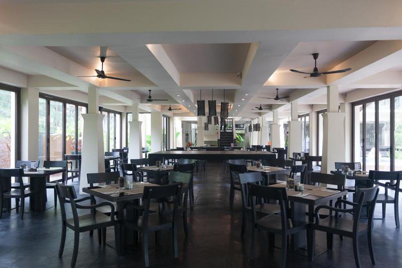 هتل The Grand Southsea Khaolak Beach Resort