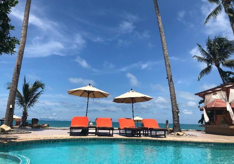 Kanok Buri Resort