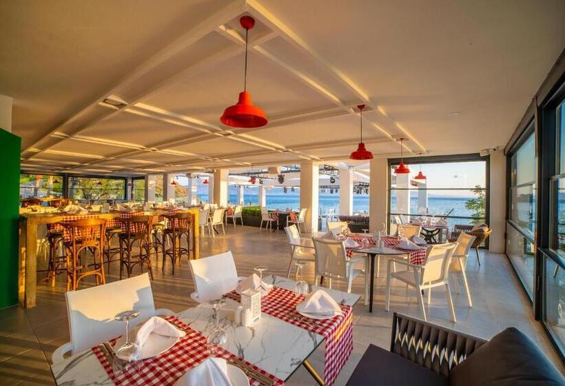 Kefaluka Resort