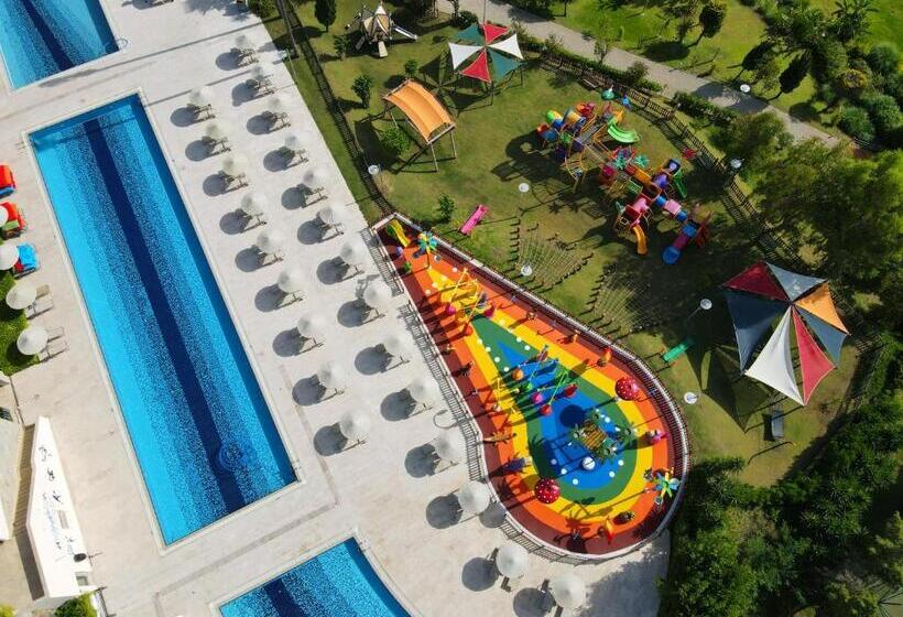 Kefaluka Resort