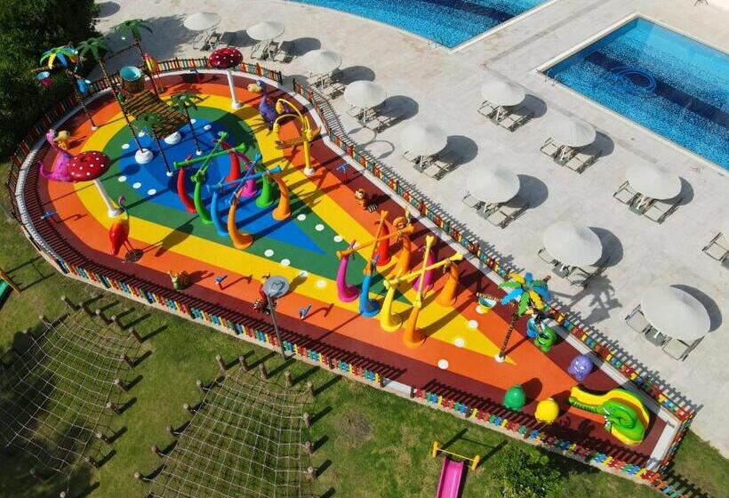 Kefaluka Resort
