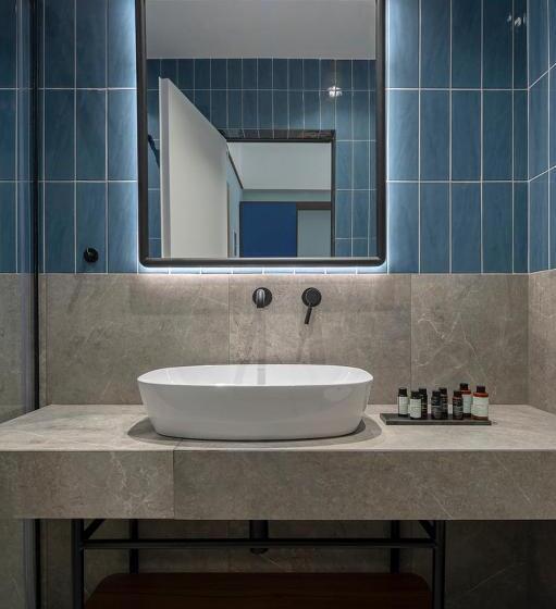 Acro Urban Suites