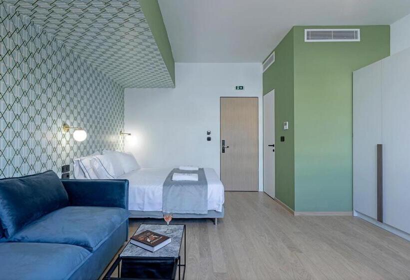 Acro Urban Suites