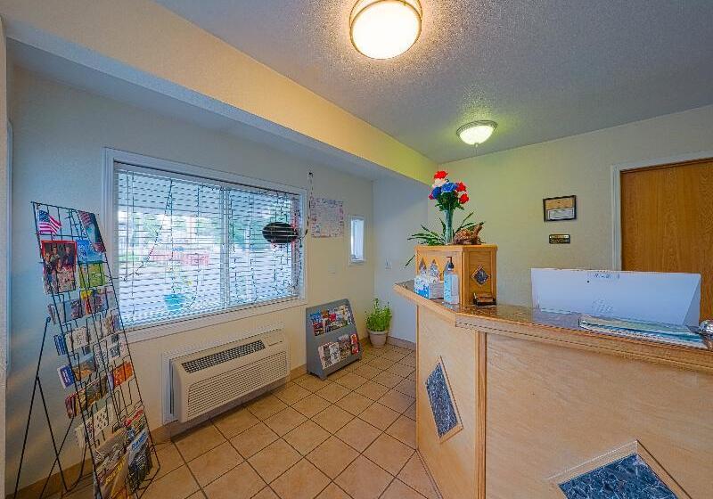 Budget 8 Motel