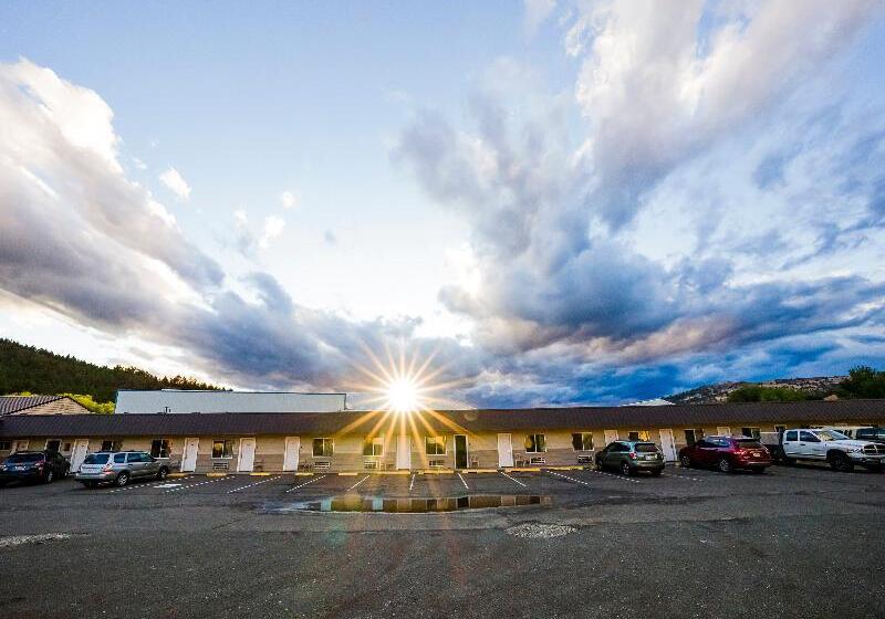 Budget 8 Motel